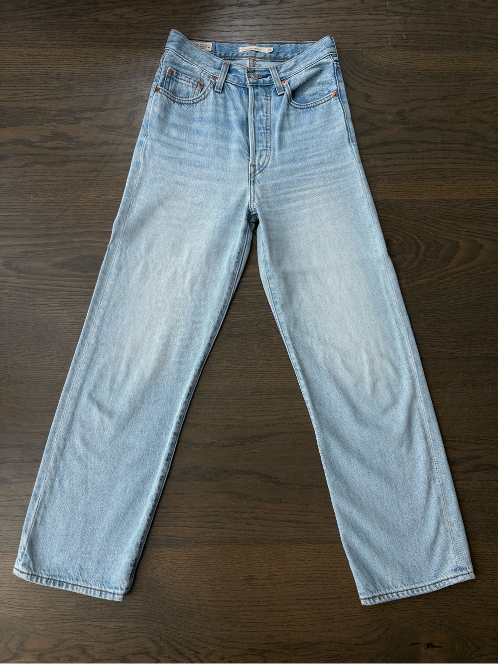 Levi’s Ribcage Straight Ankle Jeans